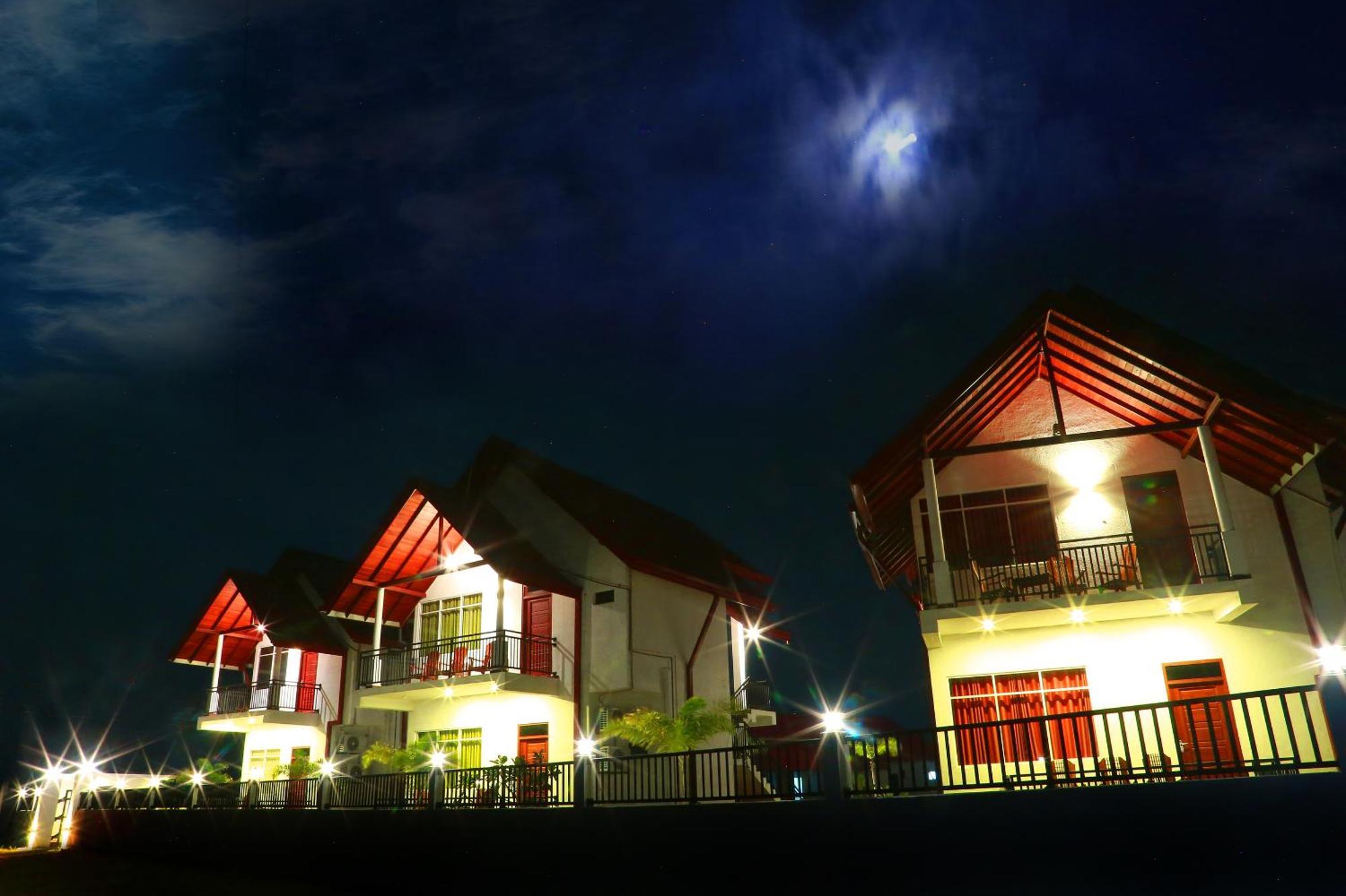 Avonil Resort Yala Tissamaharama Esterno foto
