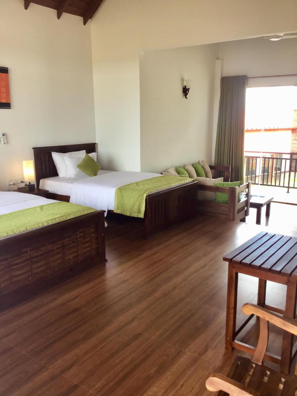 Avonil Resort Yala Tissamaharama Esterno foto