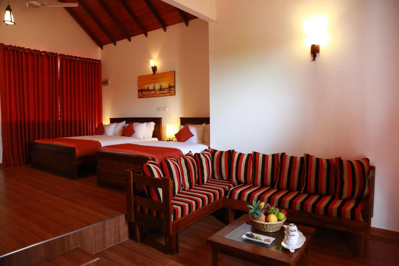 Avonil Resort Yala Tissamaharama Esterno foto
